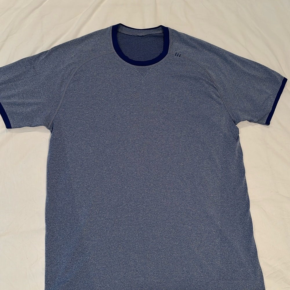 Lululemon Metal Vent T-shirt Blue Short Sleeve Breathable Crew Neck Men’s XL